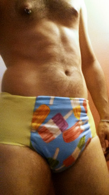 underwearhunters:Do you want to lick my popsicle?