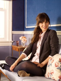 831mariag:  tightsobsession:  Zooey Deschanel in various outfits sporting tights.  Damn she’s sexy 