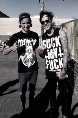 unitedstatesof-ruin:  Just me and the Fronz, no big deal.