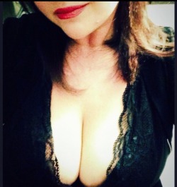 curiouswinekitten2:  Oh look, a throwback!  This picture gave me the inspiration for cleavage Sunday.  I got so many compliments on it.  I thought to myself “men really love cleavage.  No nudity required.  Let’s do a day to celebrate it”. So ladies,