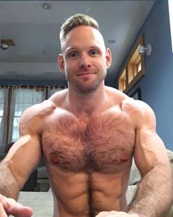 gay-blog-daddy-things:        I can’t stop looking at this man😜😜😜 