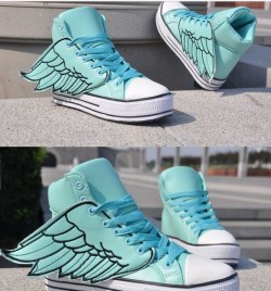 anotherkawaiichick:  Angel Wings Shoes Comes in Blue/Red/Yellow/White Sie 34-39 ส.99