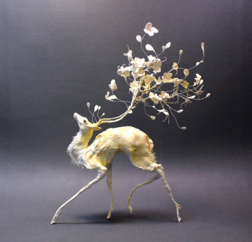 bubblejam:  The incredibly intricate and captivating custom animal sculptures by Creatures From El, Ellen June. 