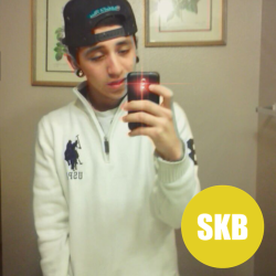 straightkikboys:  Better late than never, cute 19 year old latino Erick from Cali. Follow Straight Kik Boys for more!  Uff te kelo