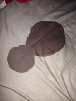 hoolioj:  Diaper leaked last night!! Oops 