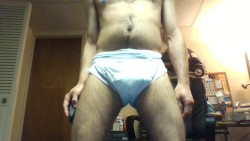 pointedbriefs:  just got padded and gonna relax and enjnoy the evening…..would love to chat/meet up with other AB/DL guys …. skype  ryan.roy99  Very hot!