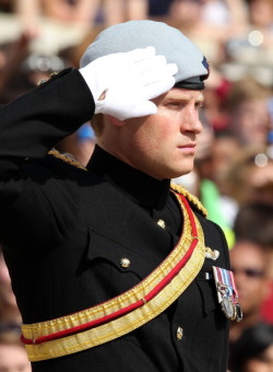yankeegirl:  HRH Prince Harry participates in a ceremonial wreath laying at the Tomb of the Unknowns during the second day of his visit to the United States at Arlington National Cemetery on May 10, 2013 in Arlington, Virginia. 