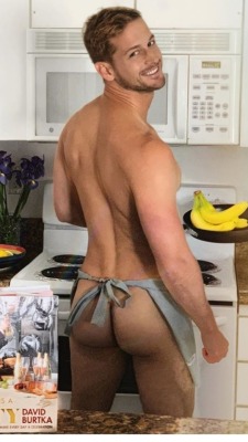 benisar7:  Naked chef