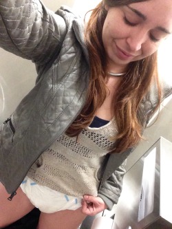 badlilblubunny:  Wet diapers while traveling is sorta, kinda fun. 😏 