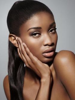 crystal-black-babes:  Natasha Ndlovu - Black Models from South Africa South African Models | African Black Models