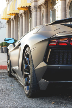 italian-luxury:  Lamborghini Aventador | Italian-Luxury | Photographer