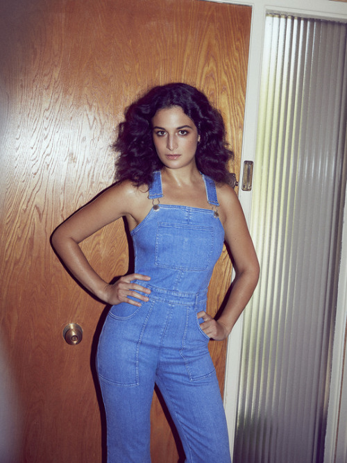 flawlessbeautyqueens:Jenny Slate photographed by Zoey Grossman for Tidal Magazine (2015)
