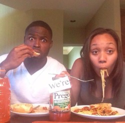 fierrrrrrce:  lemme-holla-at-you:  therealleaah:  imjessnatural:  Torrey Smith announcement: “We’re Prego.” I love this!!!  Omg this is the cutest thing ever !!!!!!  love this.  aww this is so cute