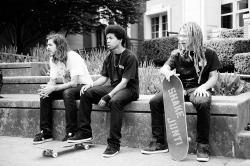 briancaissiedaily:  2011 shakejunt tour, MTL - Vancouver. Here Figgy, Romar and Neen check out the famous New Spot in Van. 