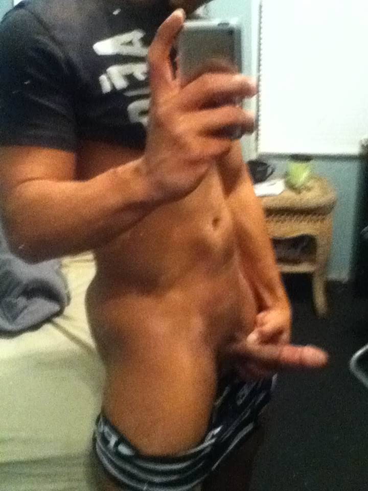 moneybag24:  thecircumcisedmaleobsession:  19 year old straight guy from TX   Body