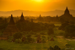 ancientart:  Bagan, an ancient city located in the Mandalay