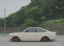 radracerblog:  Datsun Sunny Coupe B110 @teru_the_damaja
