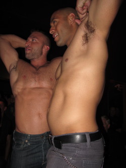 wehonights:  XXXstars JR Bronson &amp; Leo Forte show off their armpits 