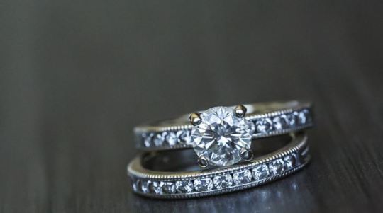 Hotwives and Wedding Rings