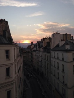 evenifwesurvive-deactivated2021: Sunsets in Paris, August 2014.