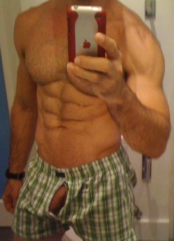 2hot2bstr8:  oh my fucking gosh, i would eat this man UP! that body, that chest hair, and that BULGEEEEEEE. fuck, he is BANGING♡♡♡ 