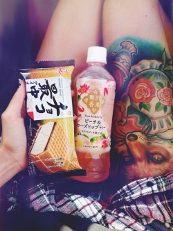 sno-cone:  bae bought me snacks (✿◠‿◠) 