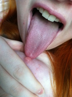ladyicarus:  NLC (nipple licking champion)
