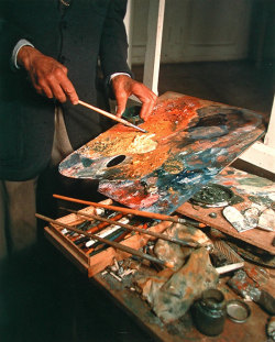 amare-habeo:  Gisèle FREUND  Pierre Bonnard’s colour palette, and other materials on his worktable,Detail, Le Cannet, 1946 