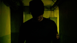 avengersuniverse:  Daredevil Renewed For 2nd Season For 2016! DeKnight Steps Down As Showrunner“Daredevil will return! Marvel’s acclaimed superhero drama just received a second season order on Netflix.But there’s a twist: EW can exclusively report