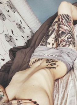 atroposrose:  I don’t want to get out of bed   Please, don&rsquo;t. Just let me join you.
