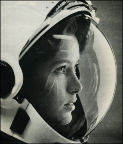Anna Lee Fisher portrait by John Bryson for LIFE, 1978