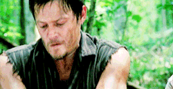 ricky-grimes-deactivated2015110: Daryl gutting off while Rick looks on. (No, really.) 