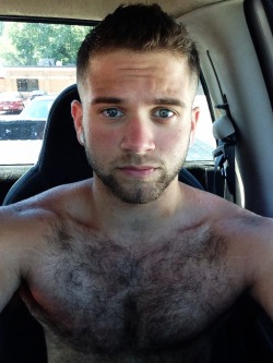 Fuckyeahhugepenis:  Young Bear, I Lub You! Is There Any Clue Who He Is?   So Cute