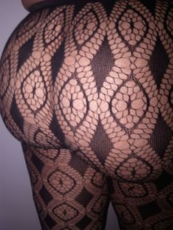 phlovelover:  Take a look. Sexy Ass! 