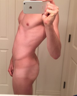 deeperharderrougher:  Another hot submission from this stud.