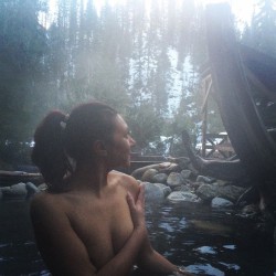 soakingspirit:  Yesterday’s 10k #hike through the #mountains to get to this #naturalhotsprings by the time we got there everyone had left, leaving us #alone in #thewilderness #halfwayhotsprings #beautifulBC #pocohantas #fabulous #mountains #mothernature