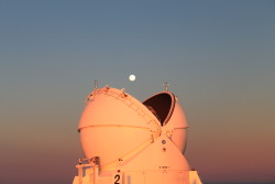 bewbin:  nasa trying to eat the moon   is that pac-man