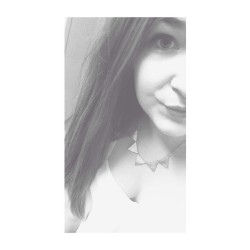 i&rsquo;m gonna find a way to make you mine&hellip;🎶💕 #me #selfie #sorry #notreally #girl #brunette #myface #face #mypost #personal #bw
