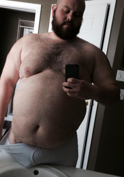 chubbyaddiction:  bearasaurusrex:  Tummy Taco Tuesday should be a thing. Yeah. Here’s me in my underwear.  Mhmmm, nice bulge…