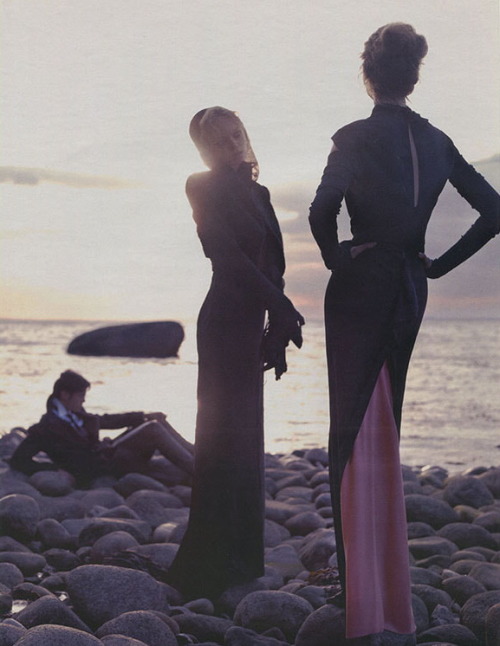 a-state-of-bliss:  Vogue Deutsch Oct 2008 - Baptiste Giabiconi, Siri Tollerod &amp; Toni Garrn by Karl Lagerfeld
