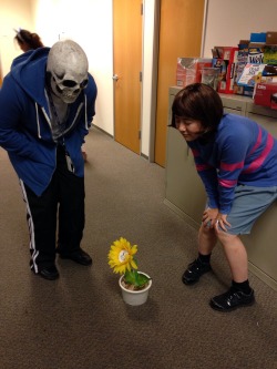 eikuuhyo:  Frisk and Sans checking out Flowey :D   Reblogging one more time for the night crowd! Today’s Halloween party at work was super fun!