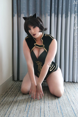 sometimes things are sent to me from amazon and I don’t get a slip for who sent it. so thank you to whoever sent me this velvet corset and shrug from my wishlist! I wanted it for Kali :D my boyfriend took a few photos of me as Kali, I’ll be putting