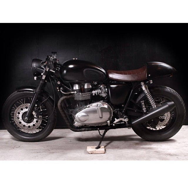 Triumph Thruxton. Can&rsquo;t wait to get mine. I want to go for something like