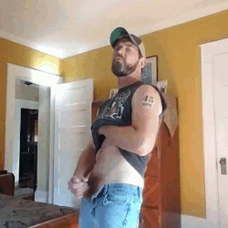 pupdaddy4u:  Sometimes a guy just has to release…