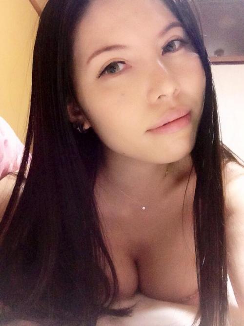 hotasianslove:  Hot Asian girl perfect tits - TWIT @takigawa_sofia