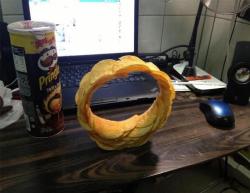 nonlinear-nonsubjective:  ko-ko-bear:  jasontheexploder:  it was like a new knowledge of reality  I can’t NOT reblog a wheel of pringles.  ONE RING TO RULE THEM ALL 