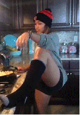 beatz-bitchz-and-bullshit:  famousbutunknown:  Yo!! My wifey better twerk while scrambling my eggs lol (sideNOTE - remember Katie from My Wife &amp; Kids? well this is her grown up! Parker McKenna Posey)   I SHE 18 YET SO I CAN SAY I WANNA BONE HER!