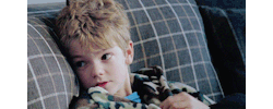 turrkoise:  jarring:  howellxlester:  jarring:  love actually (2003) - the maze runner (2014)    #HE WAS 13 IN LOVE ACTUALLY IM GONNA SCREAM#HE LOOKS ABOUT 5  do you mean to tell me that the toddler in the top gif is 13 years old    jesus christ  Fuck