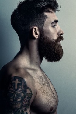 bearddporn:  Beard and Tattoo Blog  Porn  @alquimista9
