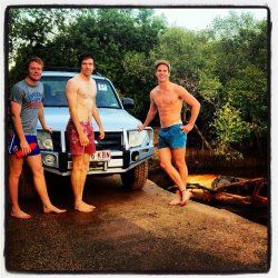aussiehotties:  Check out my archive for more pics of hot Aussie guys! http://aussiehotties.tumblr.com (donâ€™t forget to reblog!) 